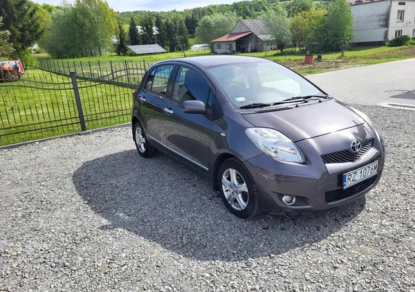 toyota yaris Toyota Yaris cena 19900 przebieg: 144274, rok produkcji 2010 z Tyczyn